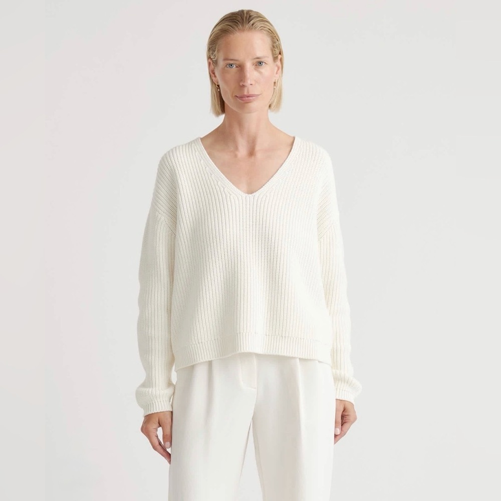 QUINCE Cotton V neck fisherman sweater